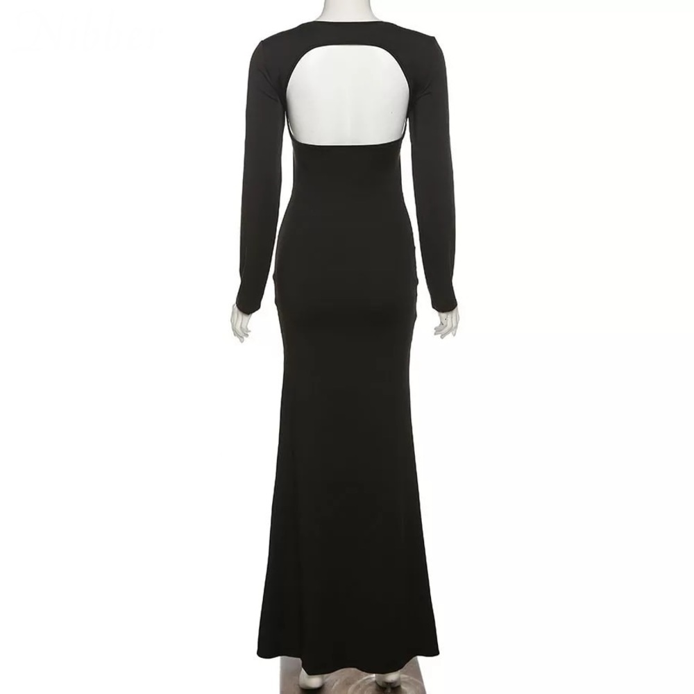 CUTOUT MAXI DRESS🖤 - Picture 3 of 6